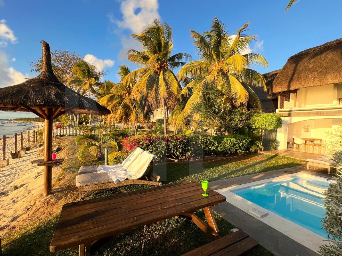 Caro'S Beachfront Trou-aux-Biches Exterior foto